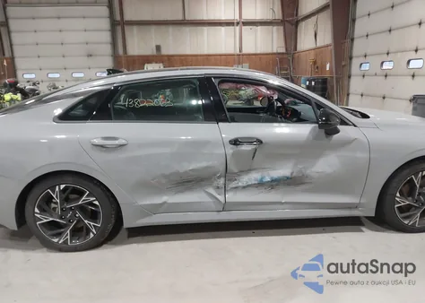 2025 Kia K5 Gt-Line из США, поврежденный, VIN KNAG64J78S5332111